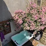 Encanto Casa Com Jacuzzi Open Space Castelo Branco