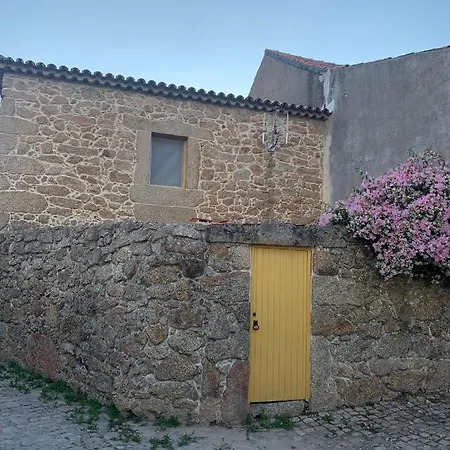 Encanto Casa Com Jacuzzi Open Space Tinalhas